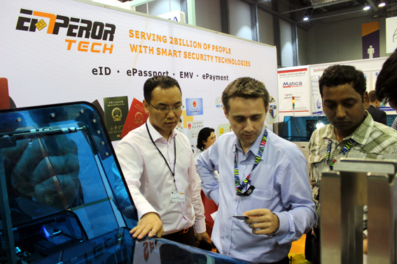 雄帝科技参加2013年亚洲智能卡展
